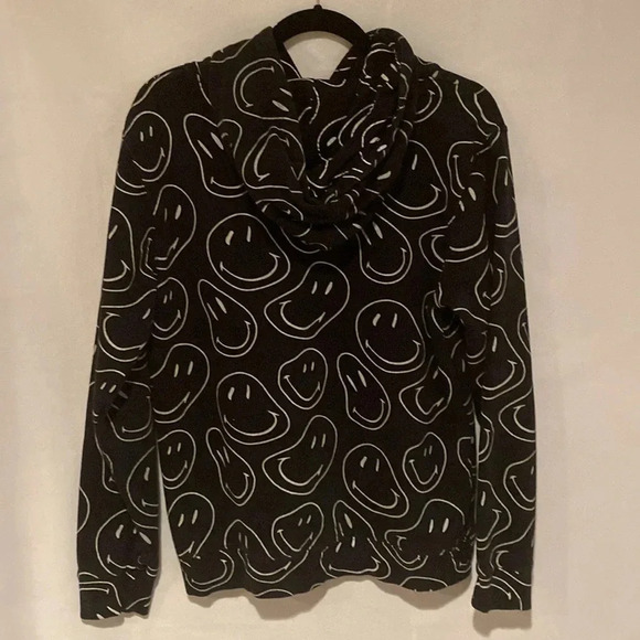 By Sami Ryan X Smiley Universe Black Hoodie - Picture 5 of 5